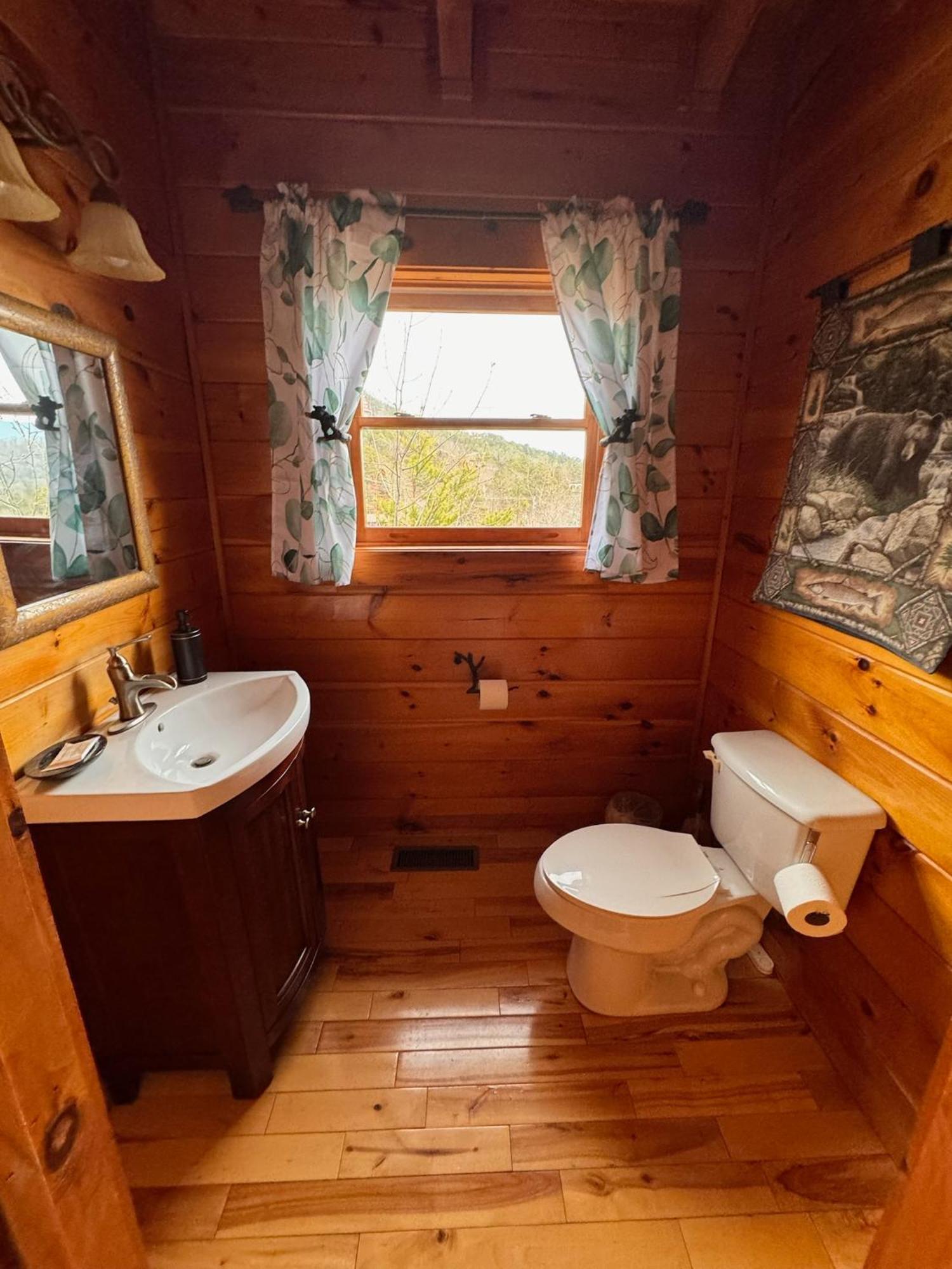 Smoky Paws - Exceptional Cabin, Stunning Mountain Views, Hot Tub, Tranquil, Gigabit Internet, Free L2 Ev Pigeon Forge Exteriér fotografie