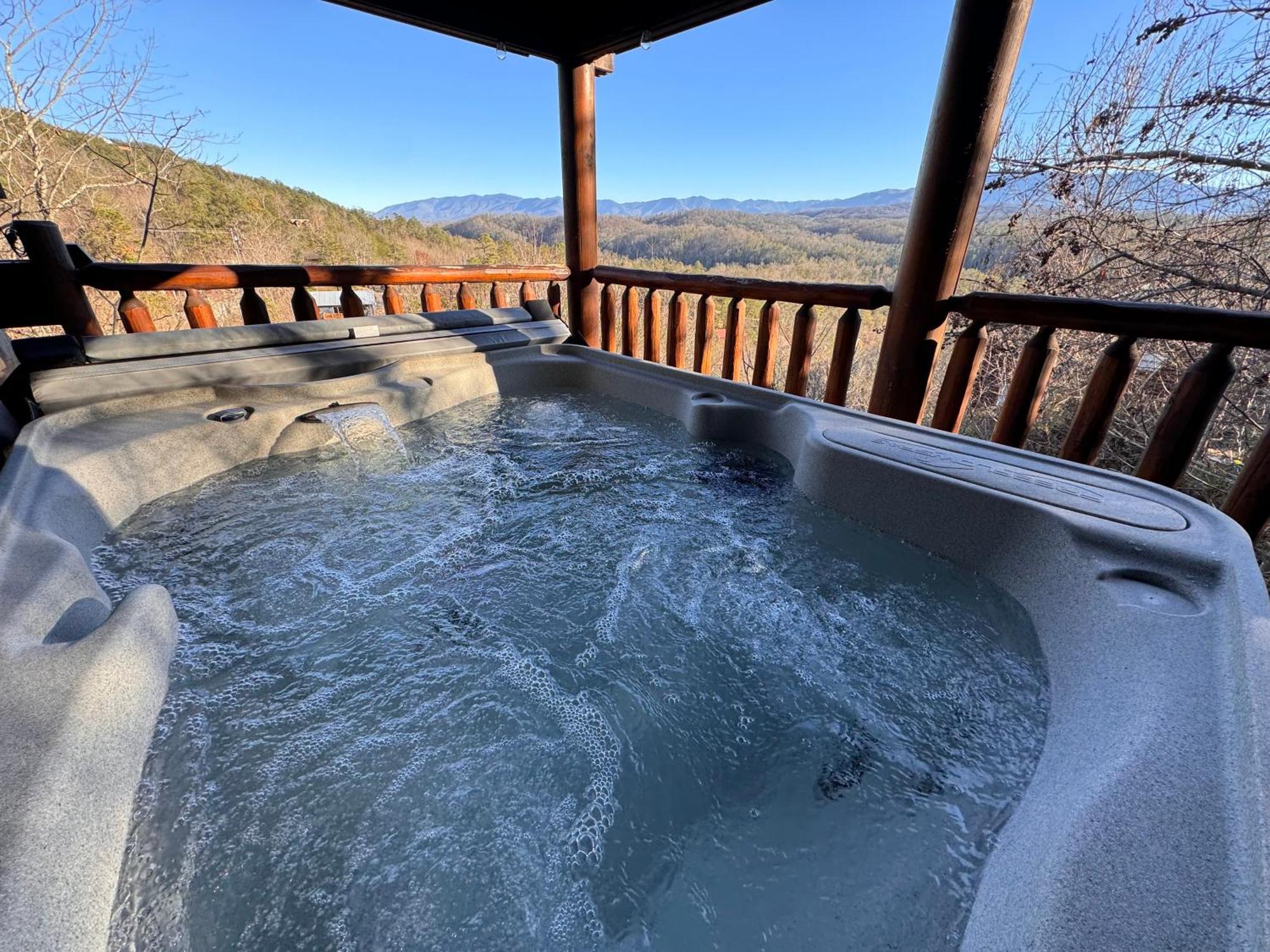 Smoky Paws - Exceptional Cabin, Stunning Mountain Views, Hot Tub, Tranquil, Gigabit Internet, Free L2 Ev Pigeon Forge Exteriér fotografie